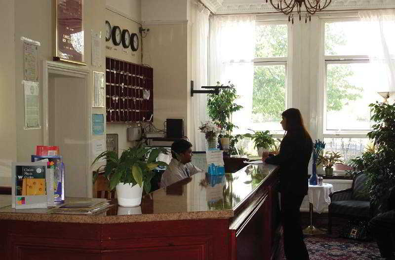 Clapham South Dudley Hotel London Bagian luar foto